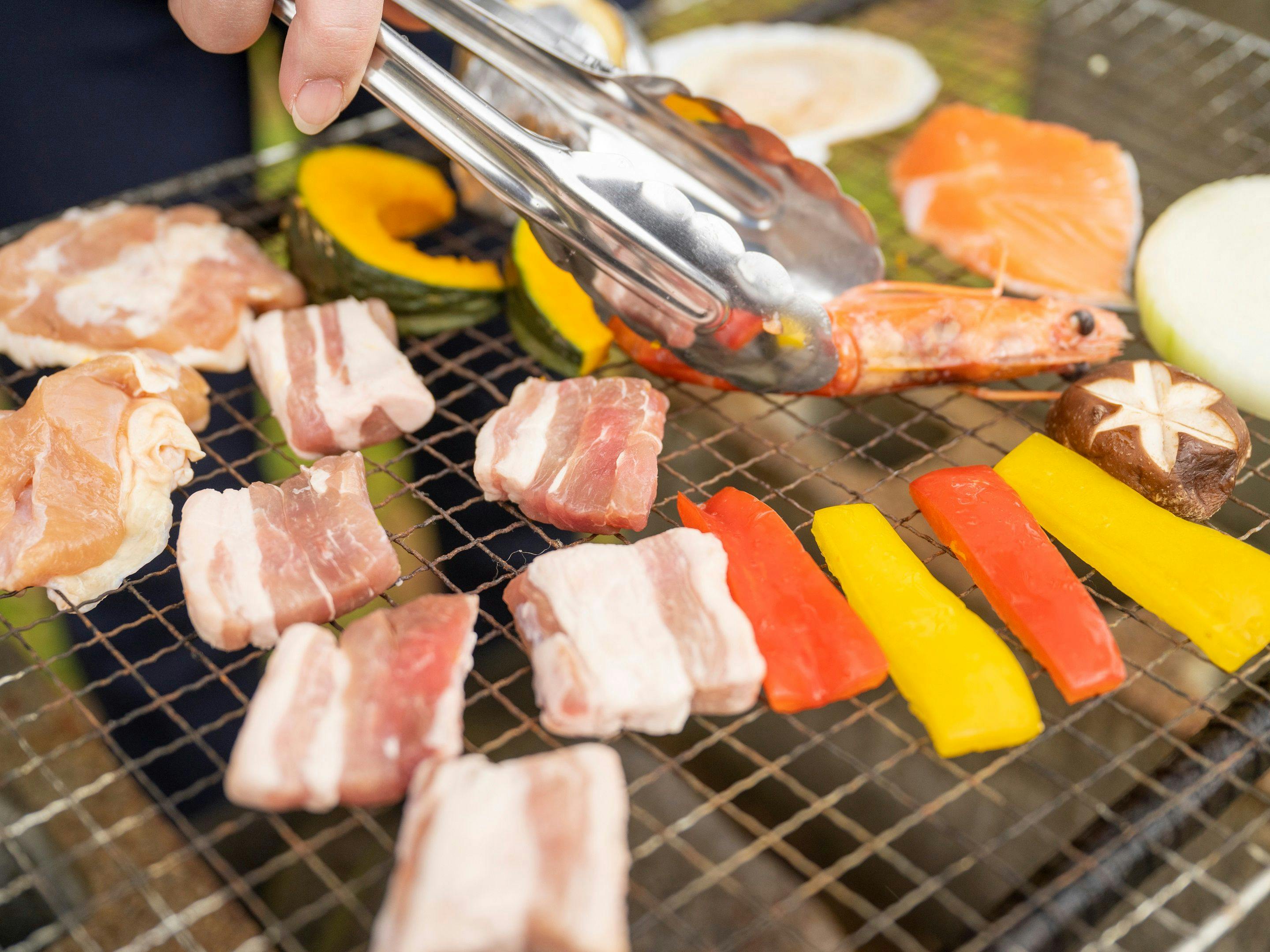 Rencana BBQ termasuk ★ selama periode Festival Kembang Api Jangka Panjang