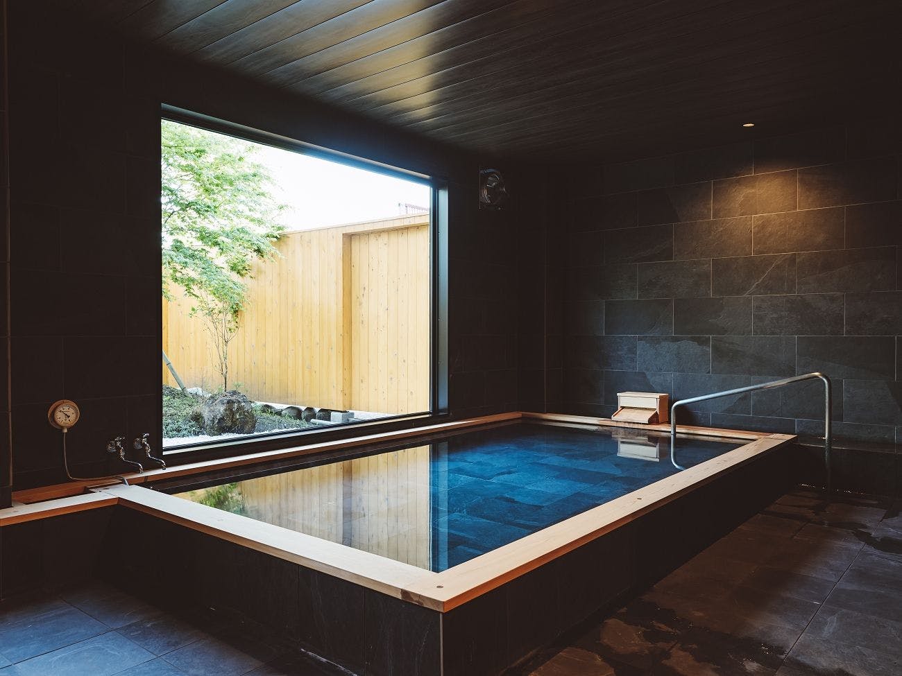 Tateshina BASE kitchen, spa & hotel