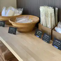 คุณสามารถนำผ้าเช็ดตัวและสิ่งอำนวยความสะดวกมาเองได้