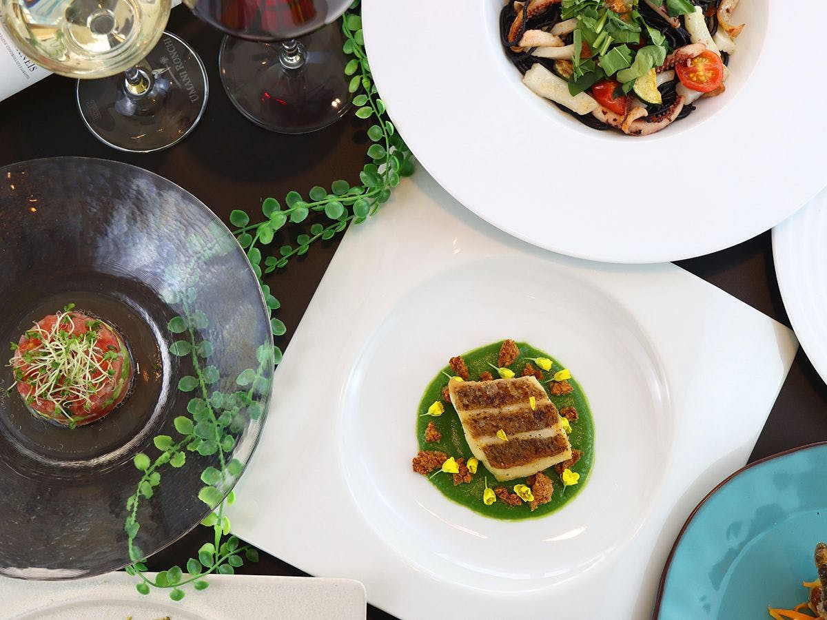 #อาหารเย็น คอร์สเต็มรูปแบบที่เพลิดเพลินได้ด้วยทั้งห้าประสาทสัมผัส