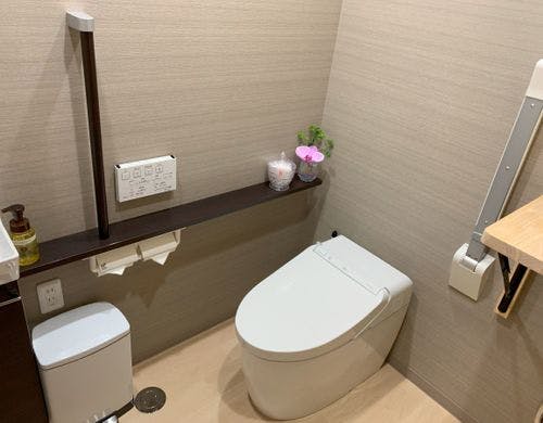 洗浄機付きトイレ