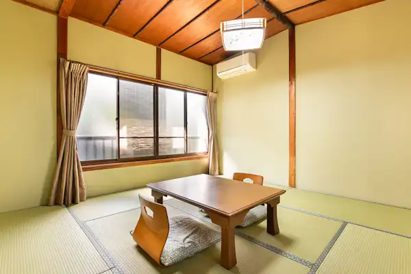*Matsu / Momiji (Kamar gaya Jepang 8 tatami)