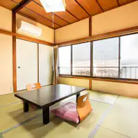 *Matsu / Momiji (Kamar gaya Jepang 8 tatami)