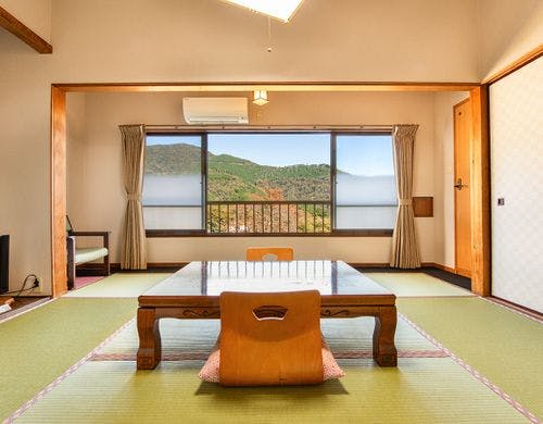 *梅（訳あり和室8畳)／1階山側のお部屋