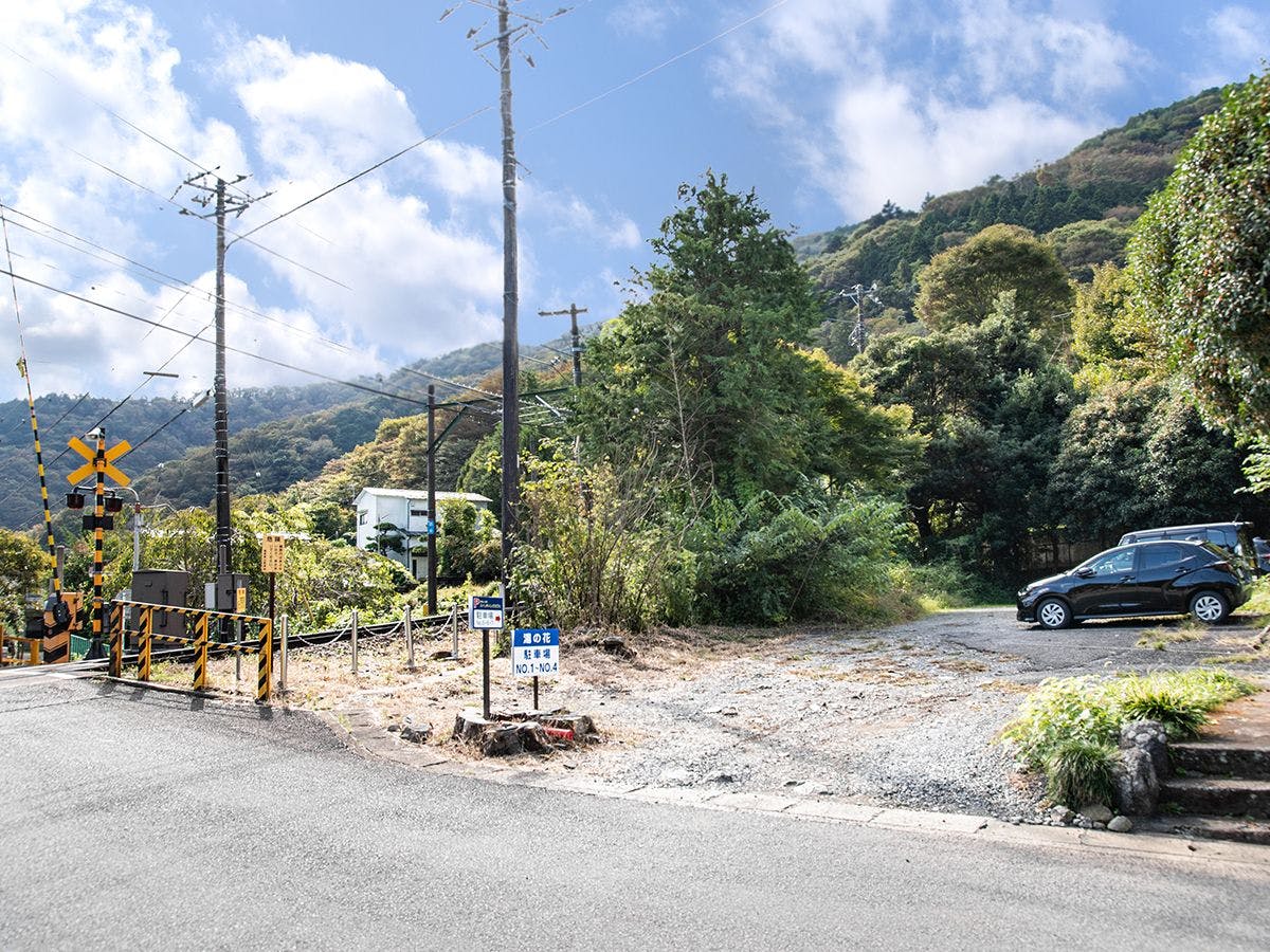 *Terdapat 4 tempat letak kereta percuma ※Perlu Tempahan, berdasarkan siapa cepat dia dapat.