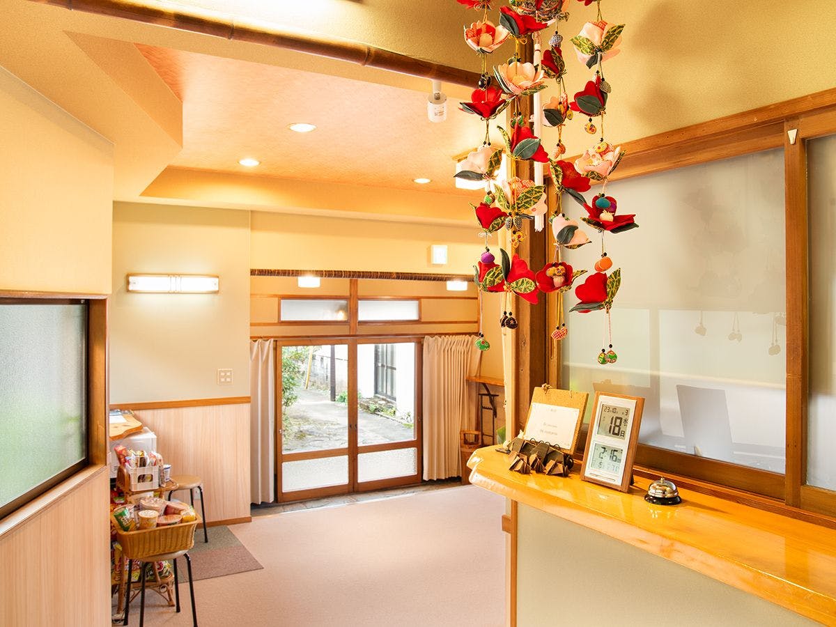 Kaunter hadapan dan lobi