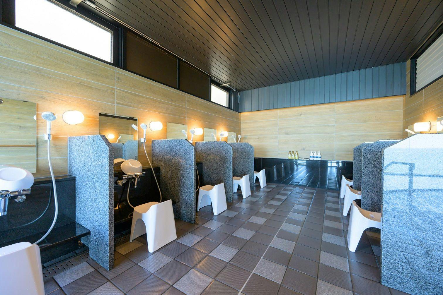 ห้องอาบน้ำรวม