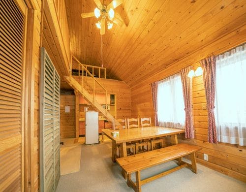 コテージ6名定員（リビング）