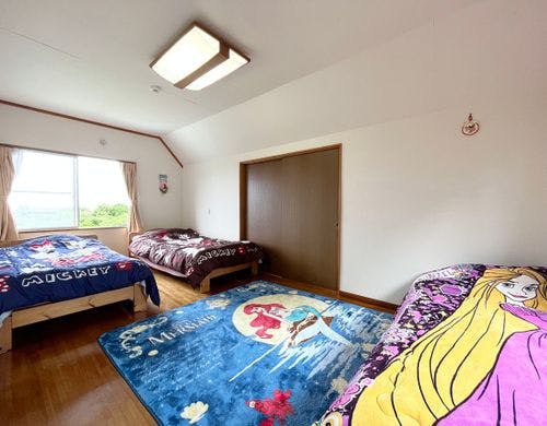 キャラクター達がお出迎えしてくれるお部屋