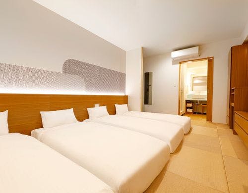 【畳クアドラプル】