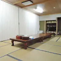 *ตัวอย่างภายใน: ห้องโถงใหญ่