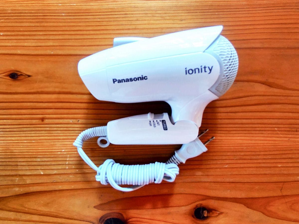 - <ไดร์เป่าผม> ไดร์เป่าผมที่น่าดีใจเมื่อมีไว้ใช้.