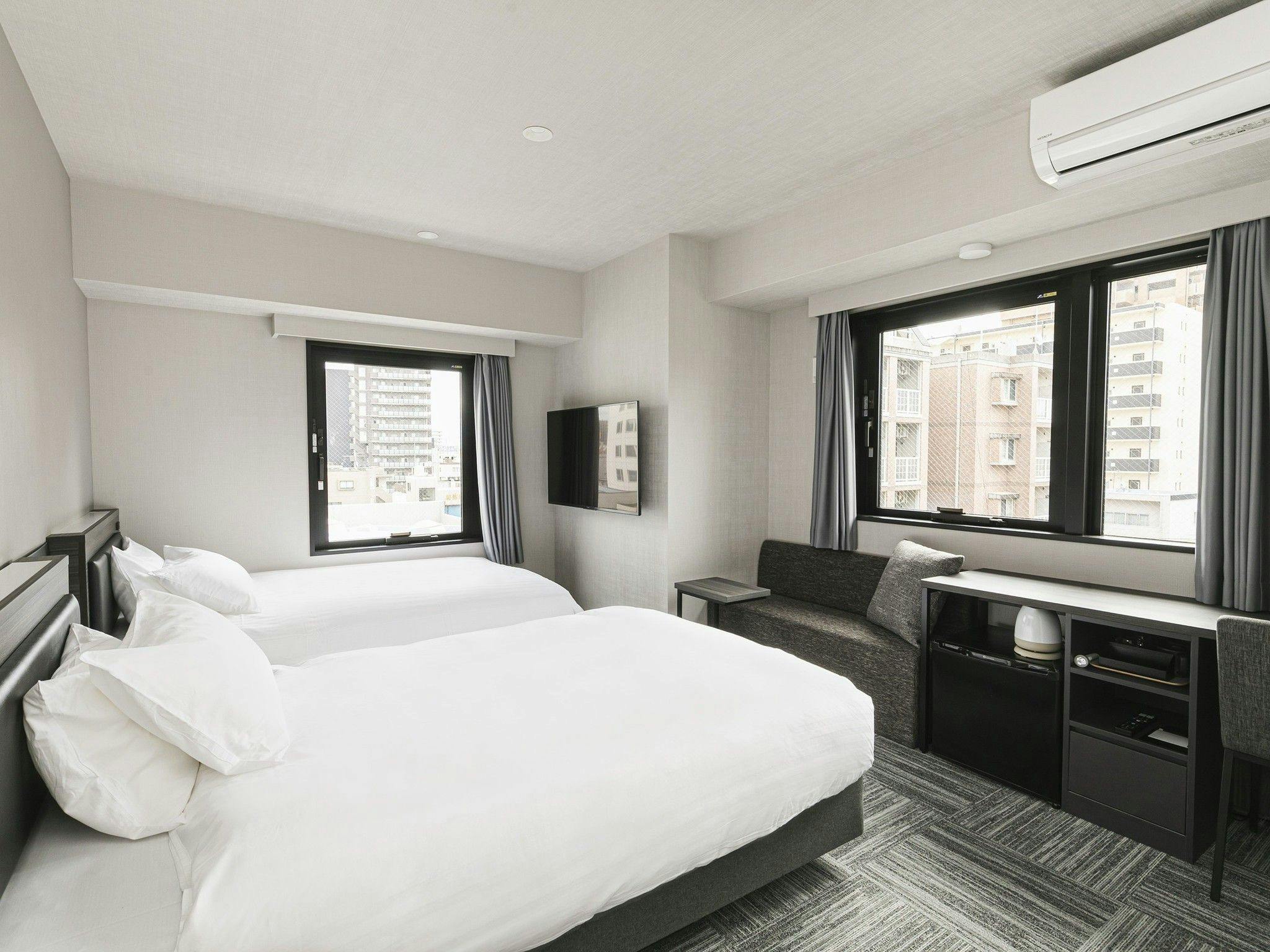 HOTEL NOIR