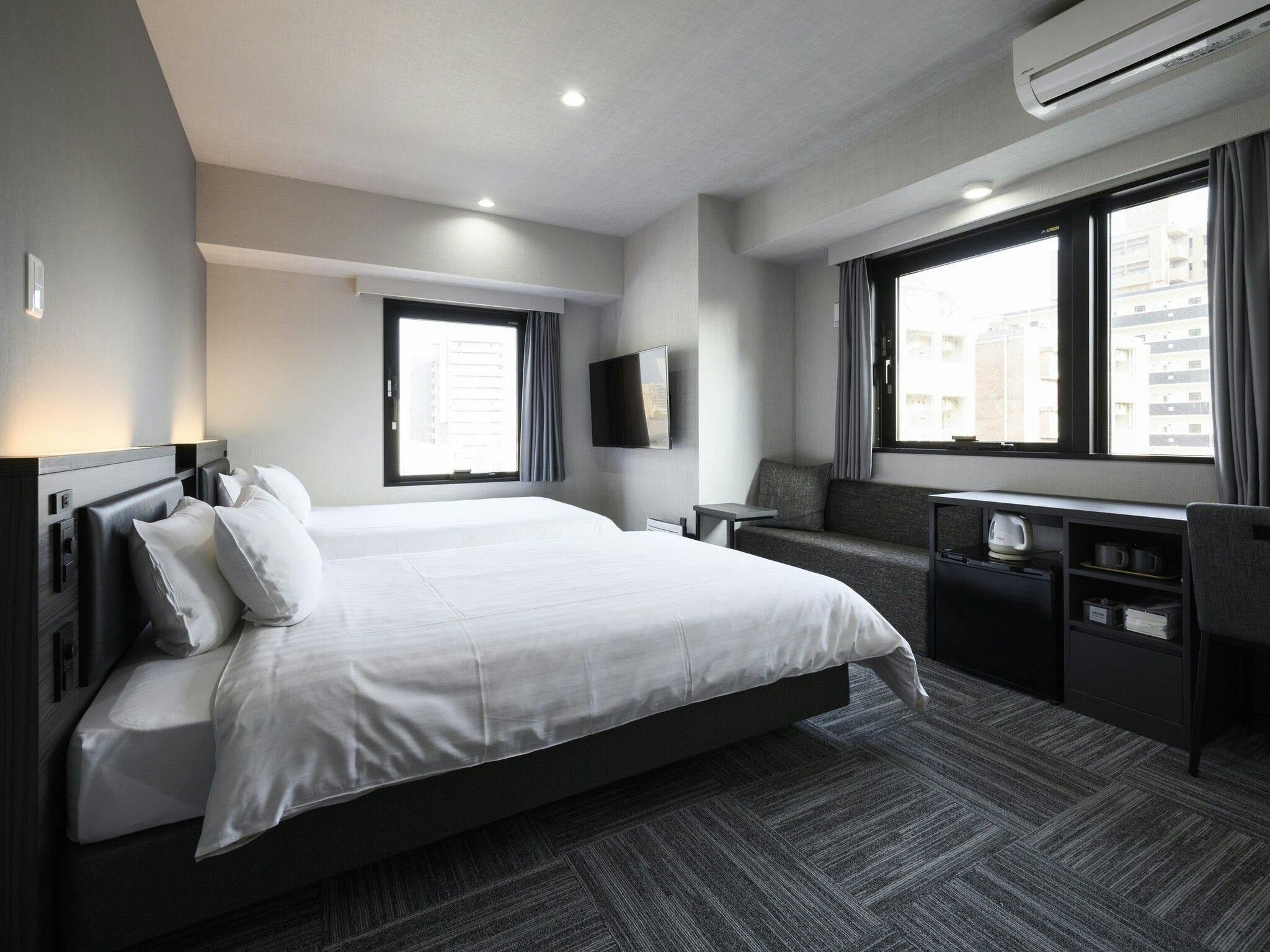 HOTEL NOIR
