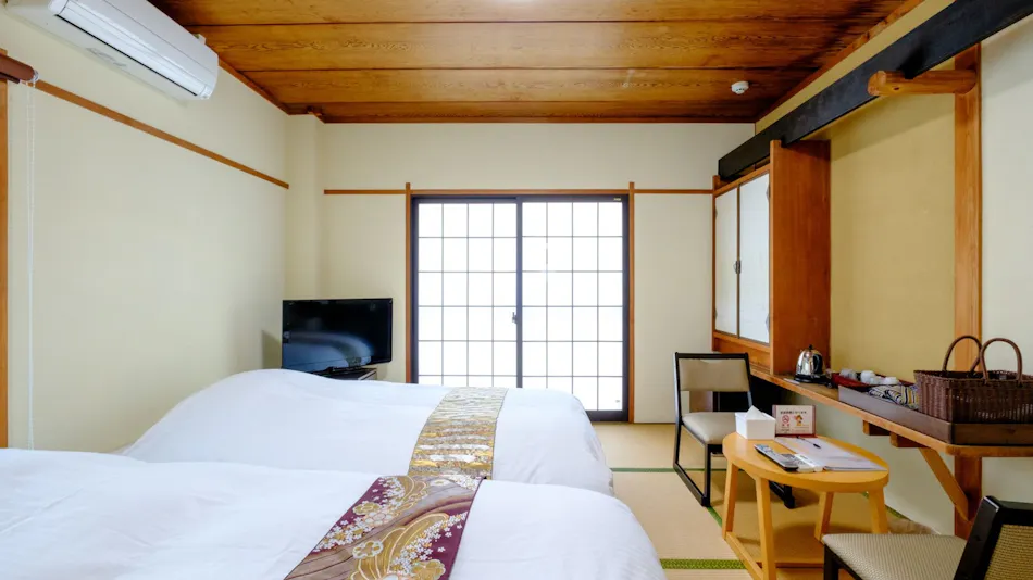 Hawaii Onsen Rokumeikan