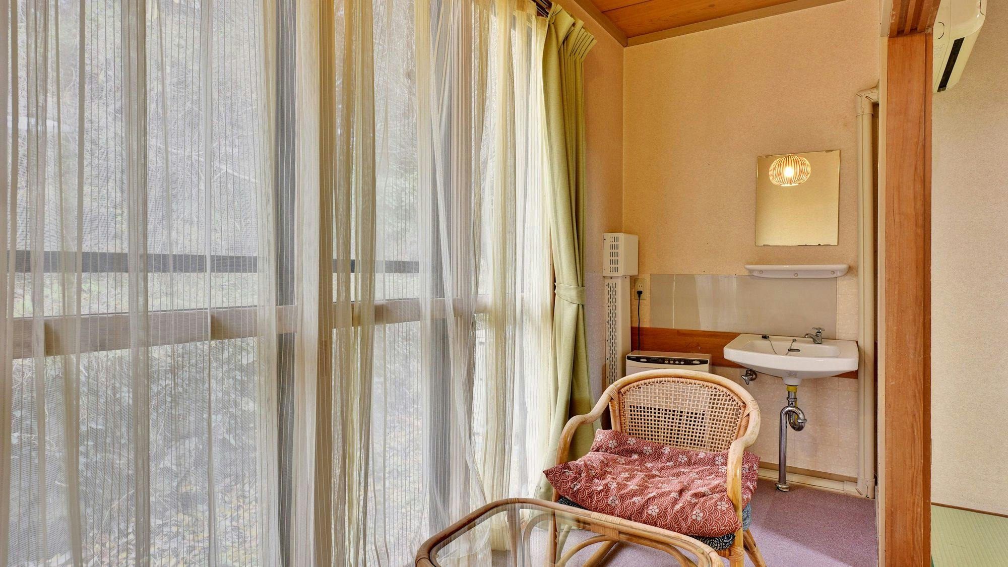 Gimpo Onsen School's Nest