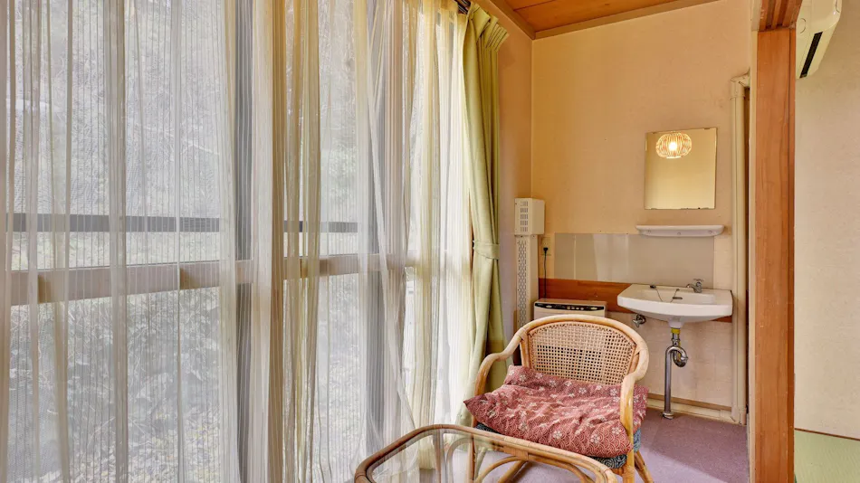 Gimpo Onsen School's Nest