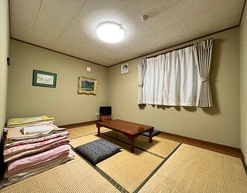 【客室】おふとんはセルフです。