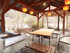 さわんど温泉　温泉山小屋　ともしび