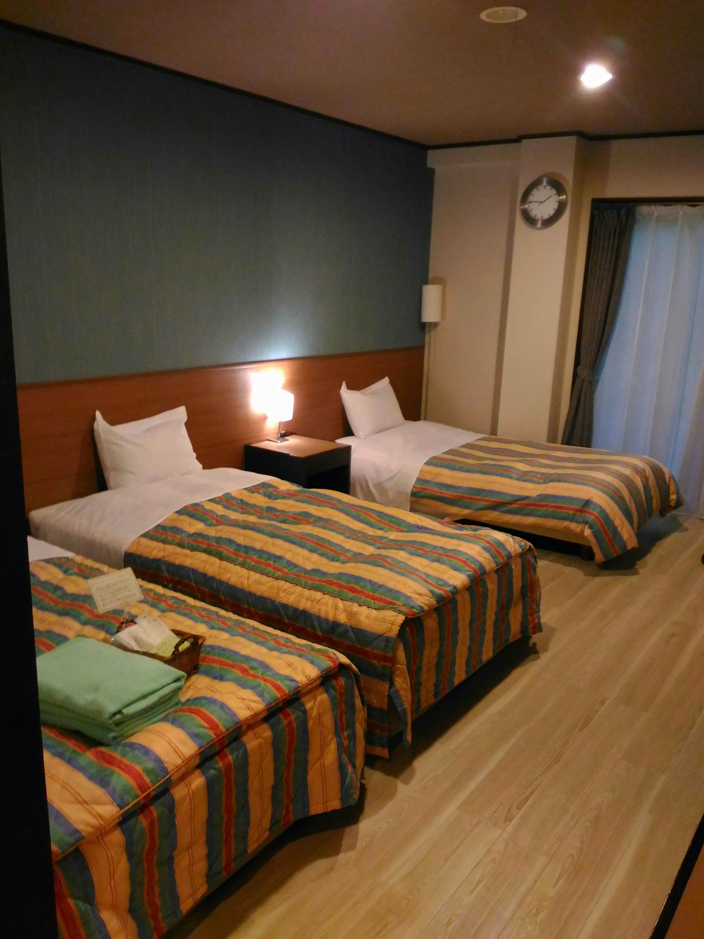 Kamar Twin Gaya Barat Gedung Utama 101