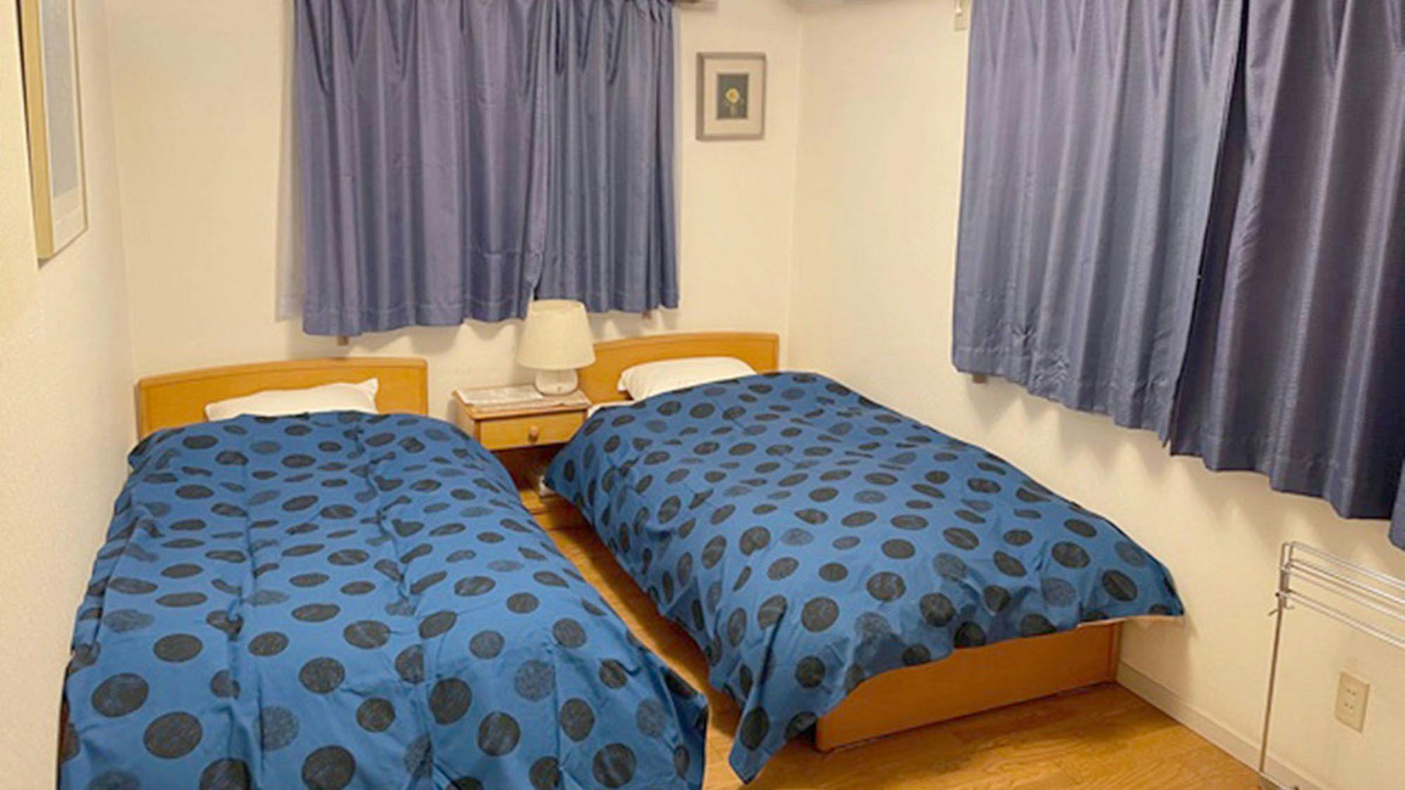 ・ห้องพักแบบเตียงคู่ทั้งหมดอยู่ที่ชั้น 2