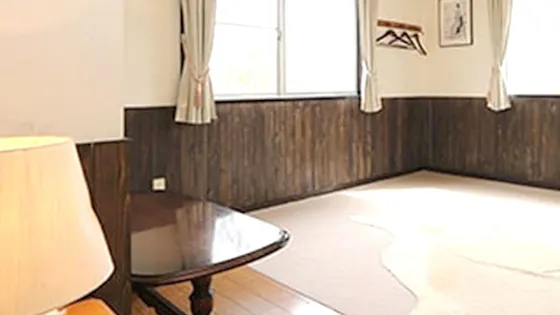 ・ห้องพักแบบสามคน พร้อมชุดฟูก 3 ชุด