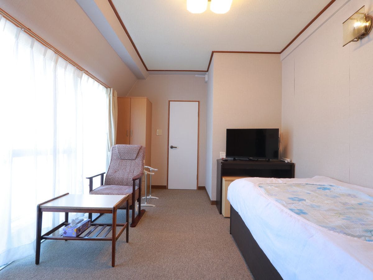 ห้องพักเดี่ยวชั้น 4 (มีข้อจำกัด)