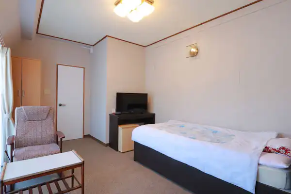 ห้องพักเดี่ยวชั้น 4 (มีข้อจำกัด)