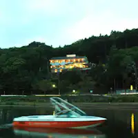 ทัศนียภาพจากทะเลสาบยามานากะ