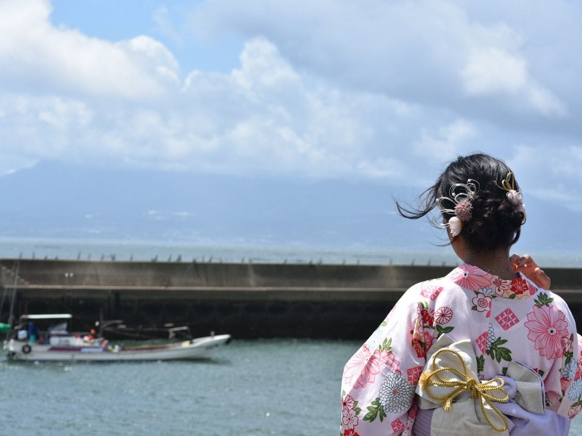 항구를 천천히 산책하며 휴식을 취해보세요!