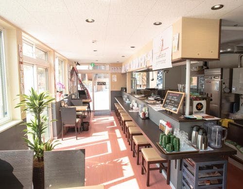 1階にはレストランがあります