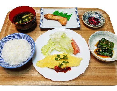 日替わり朝食 セルフ配膳プレート