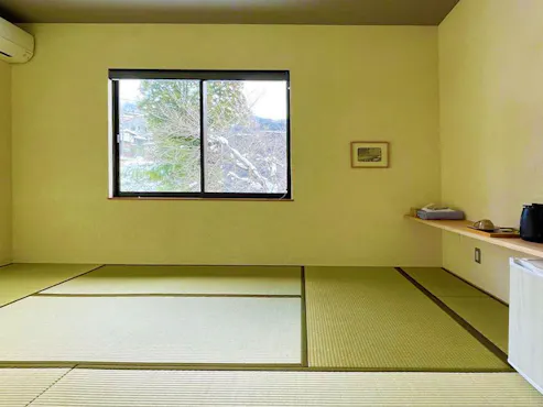 Japanese-style room