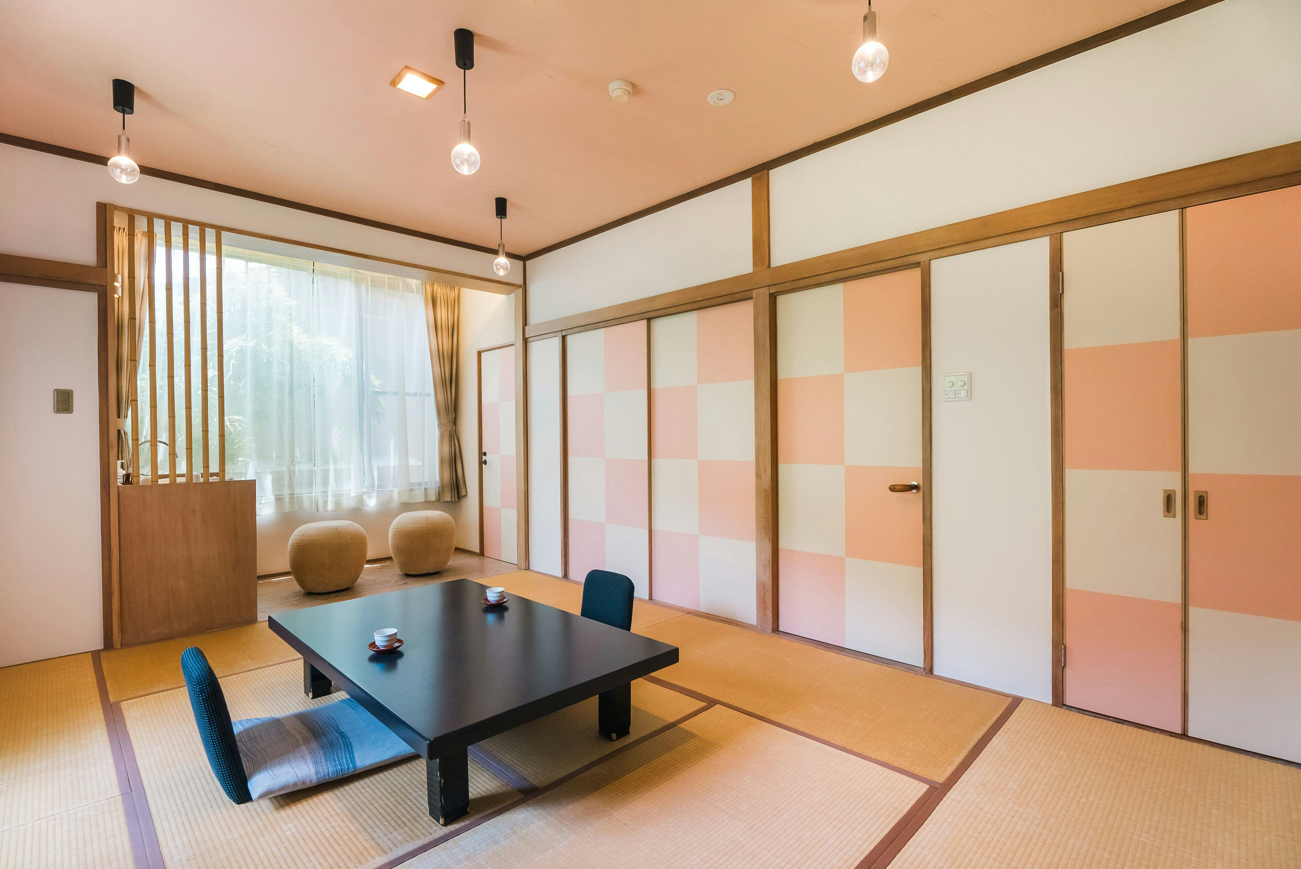 무츠의 방: 다다미 10장 크기의 일본식 방.