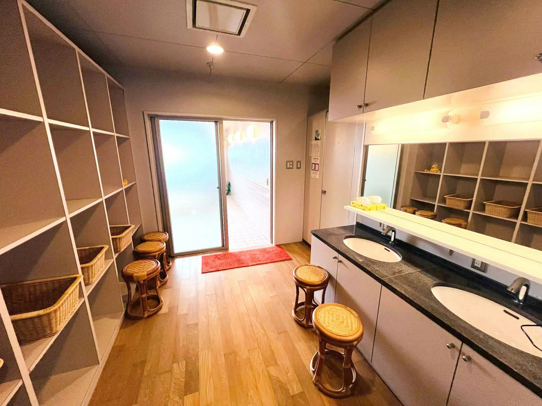 ห้องเปลี่ยนเสื้อผ้า