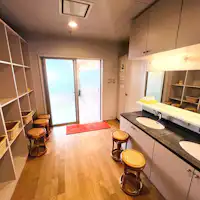 ห้องเปลี่ยนเสื้อผ้า