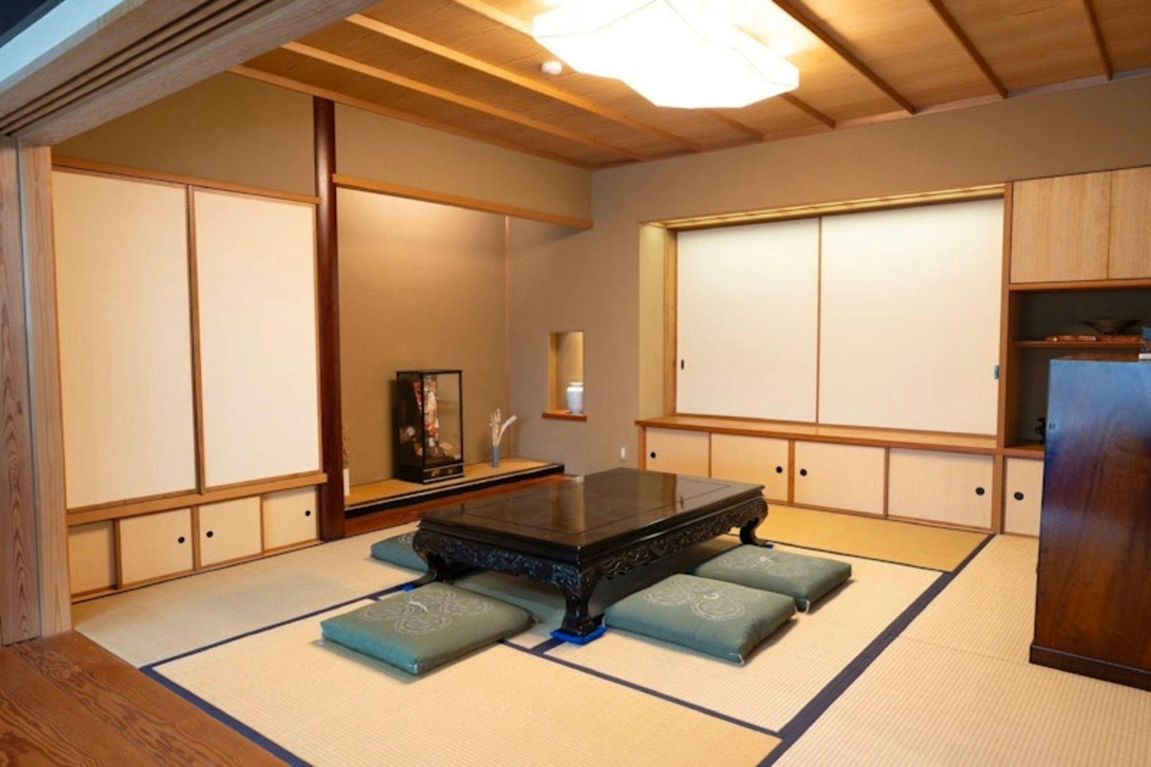 Alphabed Villa Waka