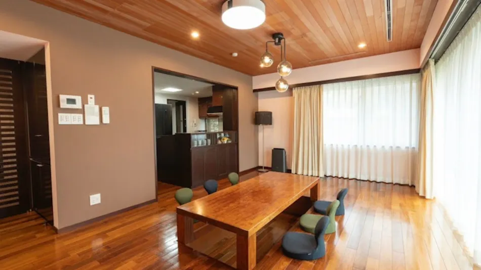 Alphabed Villa Waka