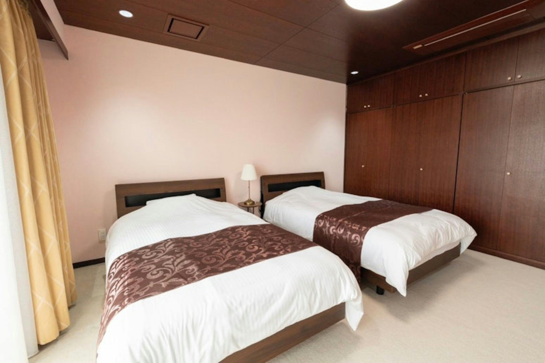 Alphabed Villa Waka
