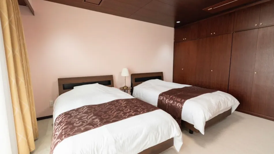 Alphabed Villa Waka