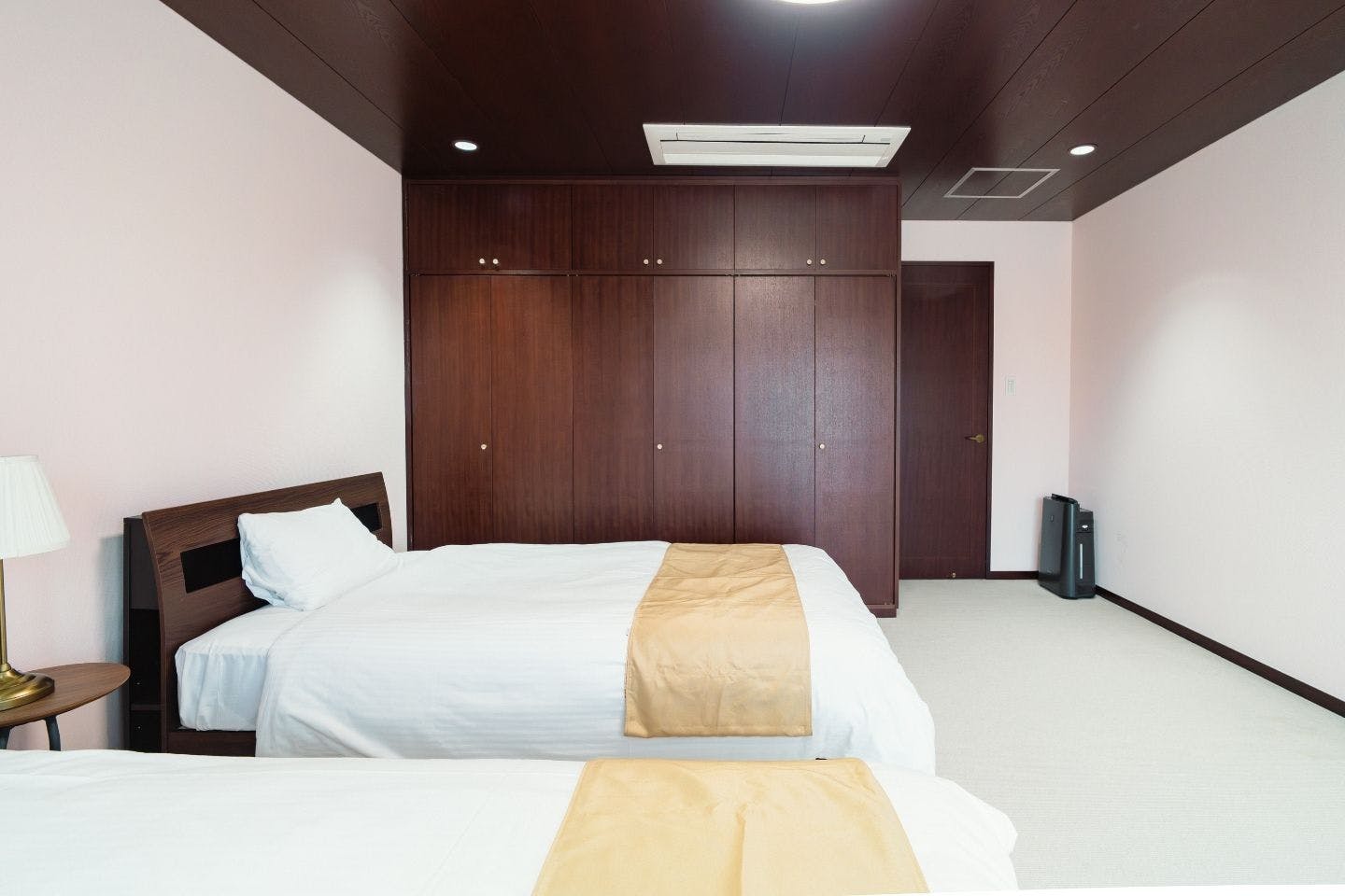Alphabed Villa Waka