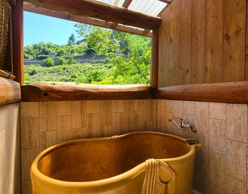 「カペラ」船をモチーフにした客室のお風呂