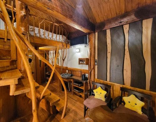 【あなぐら飛龍】まるで隠れ家のような部屋