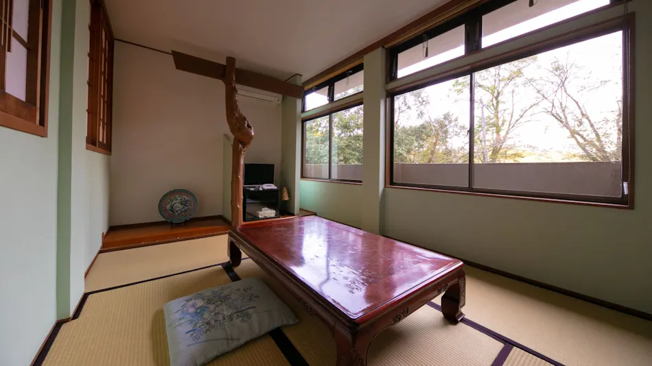 Nagahikawa: An Irori Kaiseki Inn in the Hidden Retreat of Miyazaki