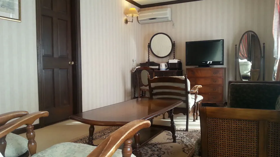British Forest Hotel Queens Manor