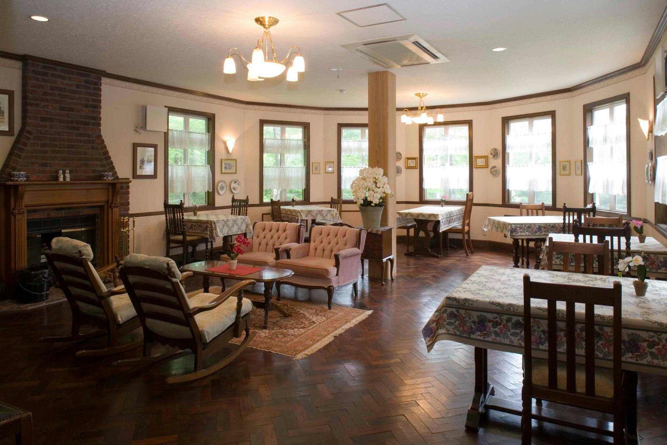 British Forest Hotel Queens Manor
