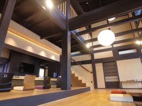 伊吹山麓多目的古民家　春テラス