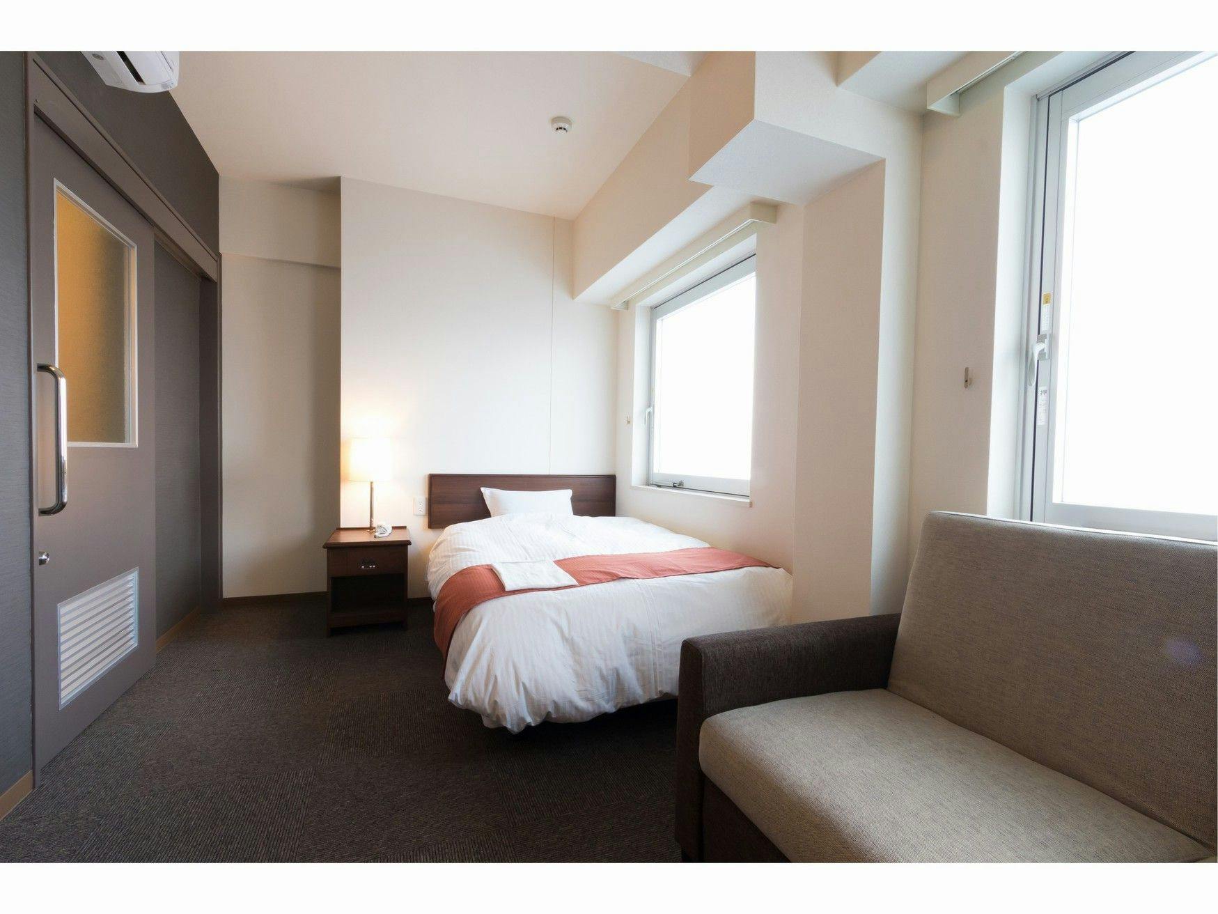 Hotel Topaz Ozai Station