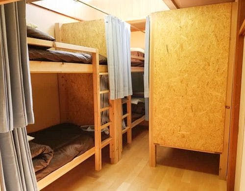 *女性専用ドミトリー