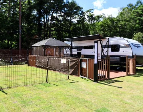 トレーラーハウス